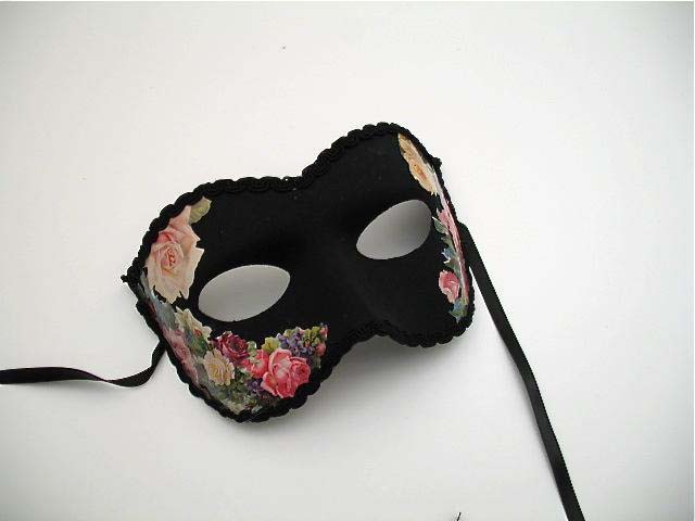 black blooming mardi gras flowered mask